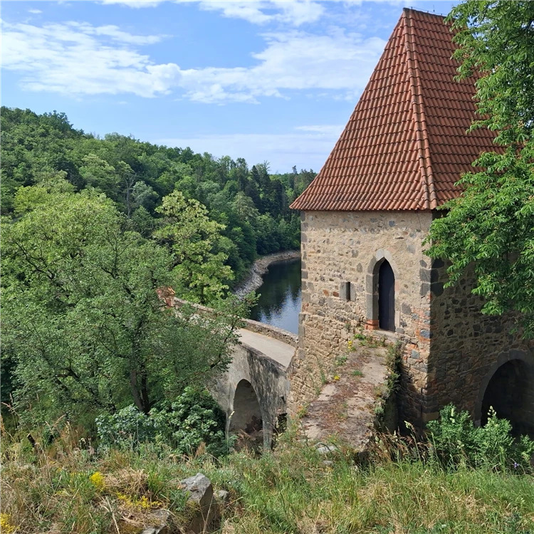 Orlík a Zvíkov s plavbou