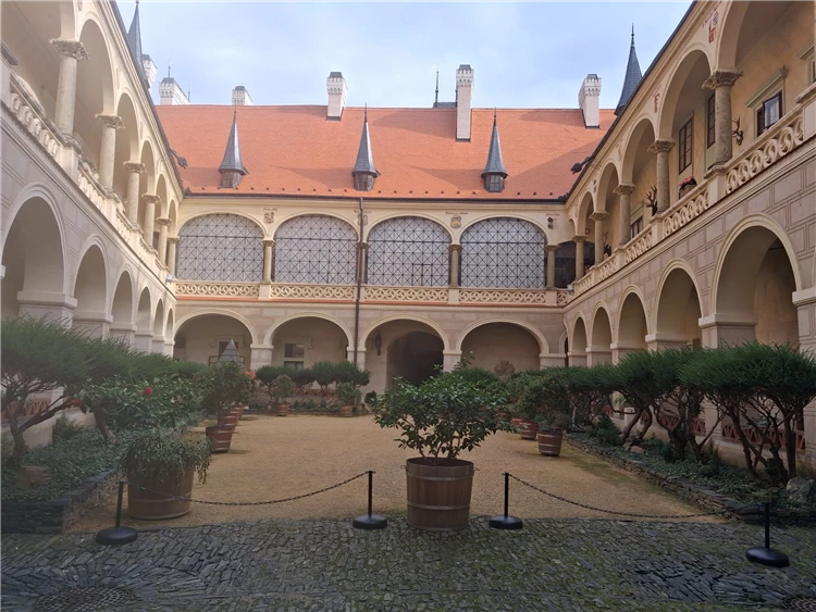Kutná Hora, Kačina a Žleby