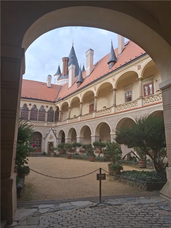 Kutná Hora, Kačina a Žleby