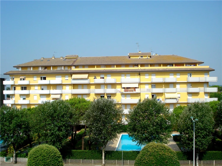 Zelená zahrada v areálu Residence Aurora, Caorle | Caorle - Porto Santa Margherita / Residence Aurora