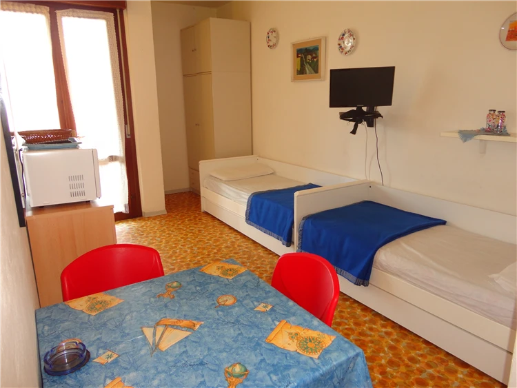 Residence Cutter – obývací část apartmánu s vybavením | Caorle - Porto Santa Margherita / Residence Cutter