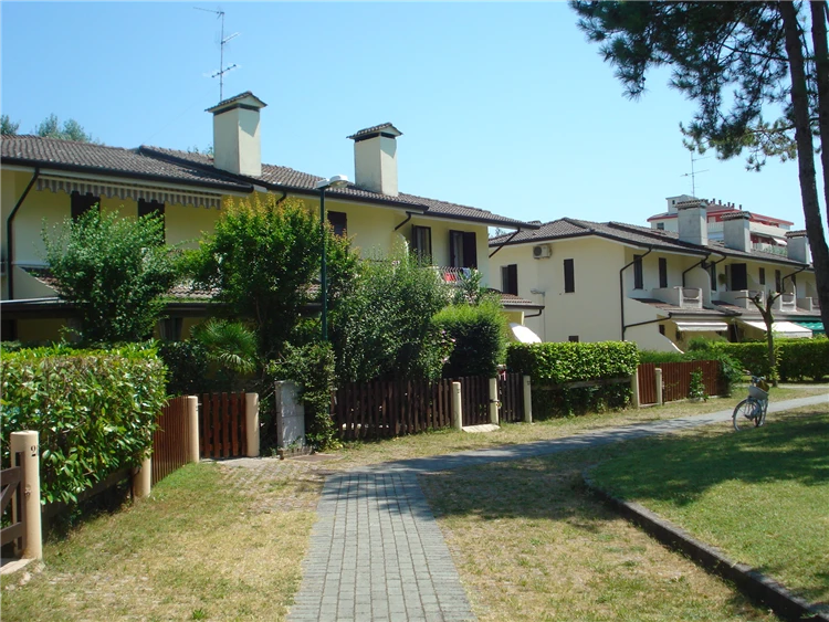 Vila Los Nidos – letecký nebo celkový pohled na komplex | Caorle - Porto Santa Margherita / Vilky Los Nidos