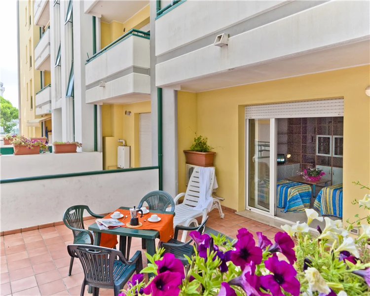 Přístupová cesta k Residence Cristoforo Colombo | Caorle / Residence Cristoforo Colombo