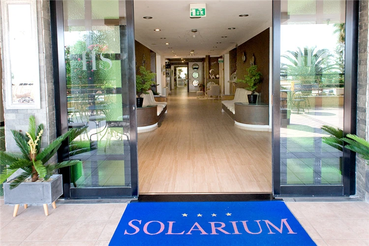 Venkovní solárium hotelu Solarium v San Benedetto del Tronto | San Benedetto del Tronto / Hotel Solarium