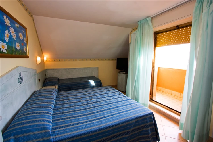 Vybavený hotelový pokoj, Hotel Solarium San Benedetto del Tronto | San Benedetto del Tronto / Hotel Solarium