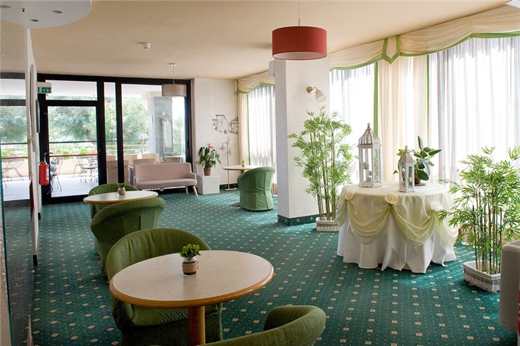 Vstupní prostory hotelu Solarium, San Benedetto del Tronto | San Benedetto del Tronto / Hotel Solarium
