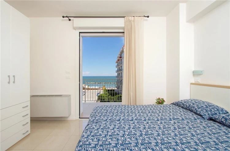 Ložnice v apartmánu rezidence I Delfini | Cupra Marittima / Residence I Delfini