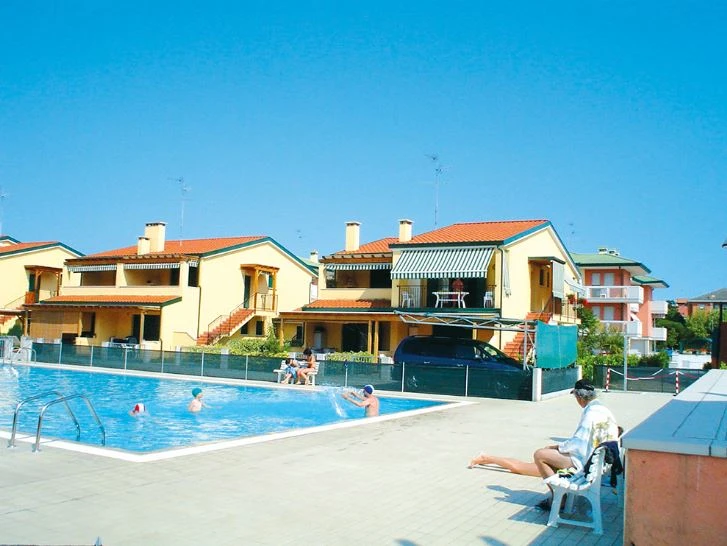 Ubytovací jednotka s terasou v kempu Cristina, Caorle | Caorle / Villaggio Cristina