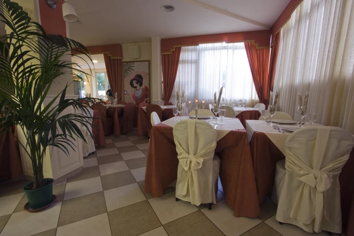 Koupelna hotelového pokoje Mocambo | San Benedetto del Tronto / Hotel Mocambo
