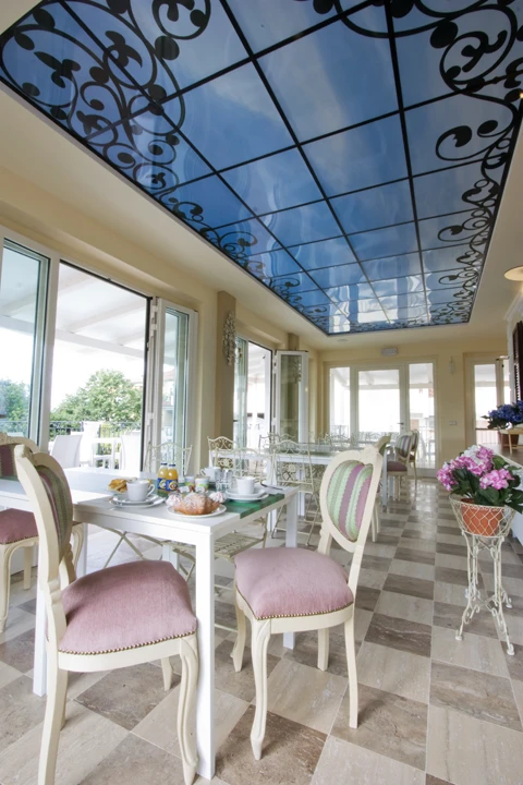 Bufetový stůl v restauraci hotelu Mocambo | San Benedetto del Tronto / Hotel Mocambo