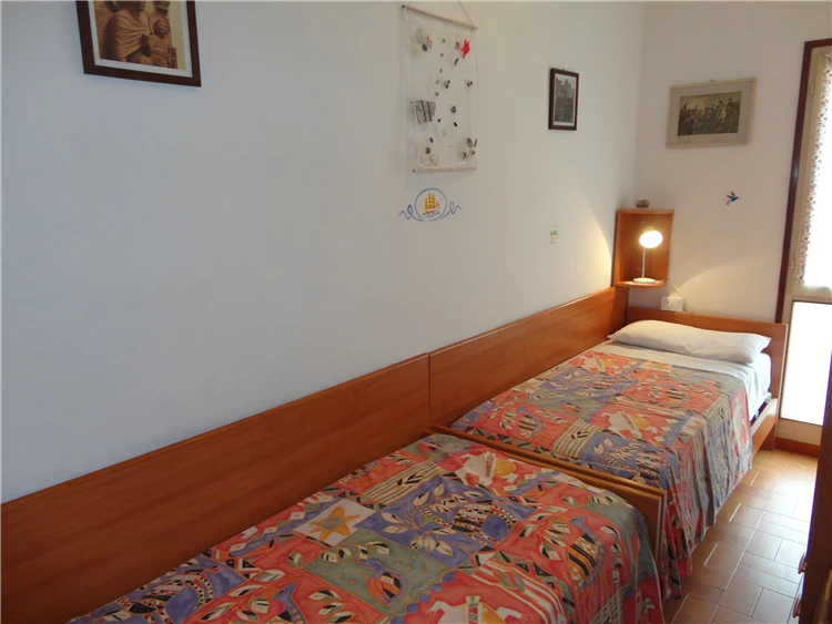 Residence Pleiadi – terasa s výhledem do zahrady | Caorle - Porto Santa Margherita / Residence Pleiadi