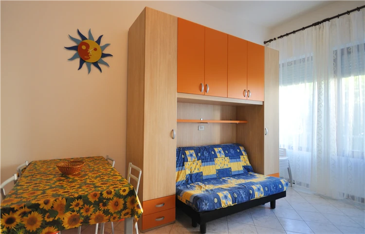 Obývací pokoj apartmánu Laguna Grande – druhý pohled | Bibione / Residence Laguna Grande