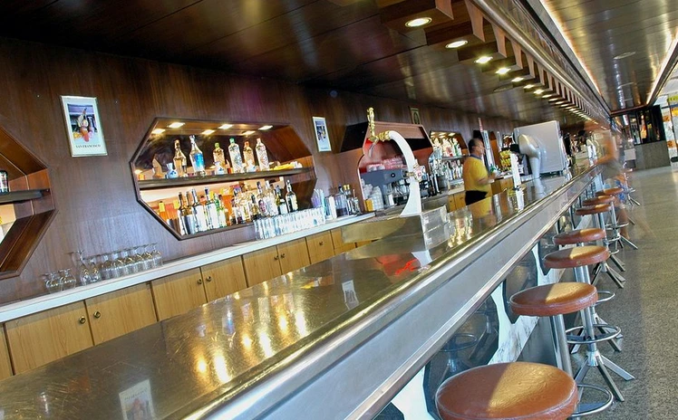 Bar hotelu HTop Olympic v Calelle | Calella / Hotel HTop Olympic