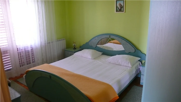 Interiér obývacího pokoje v apartmánu Huljev v Prim?štenu | Primošten / Apartmánový dům Huljev