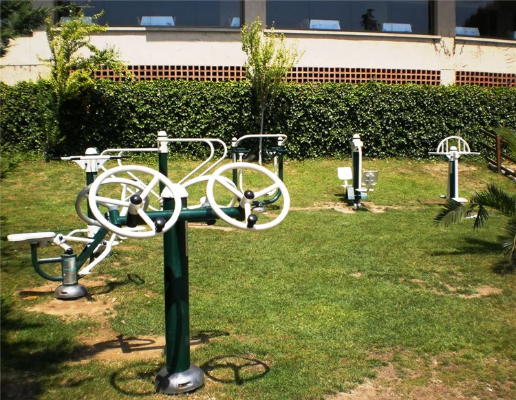 Venkovní posilovna hotelu Samba | Lloret de Mar / Hotel Samba