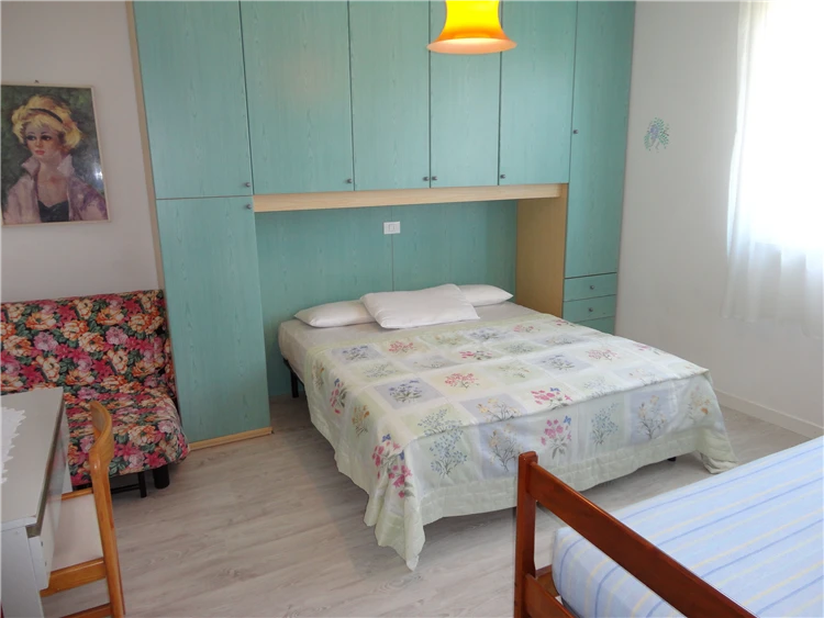 Apartmán č. 2/8 v Residence Miramare – ložnice | Caorle - Porto Santa Margherita / Residence Miramare