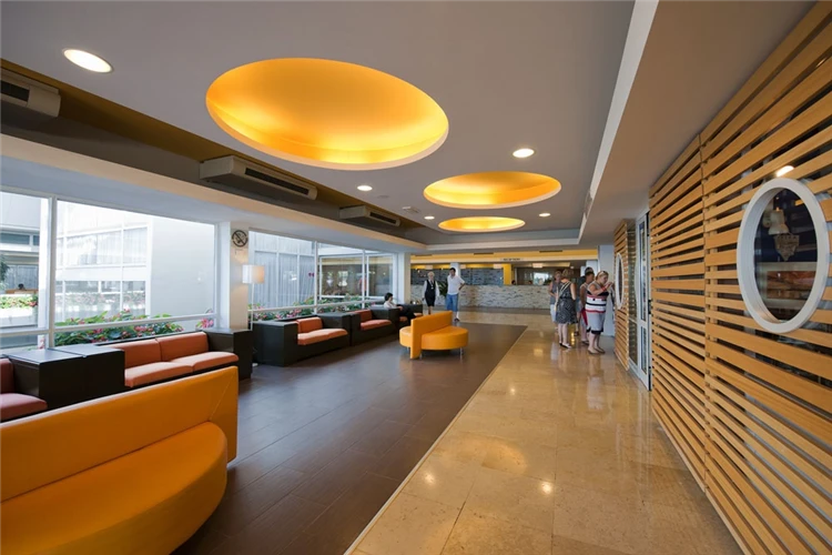 Hotel Delfin v Poreči – exteriér nebo okolí | Poreč / Hotel Delfin