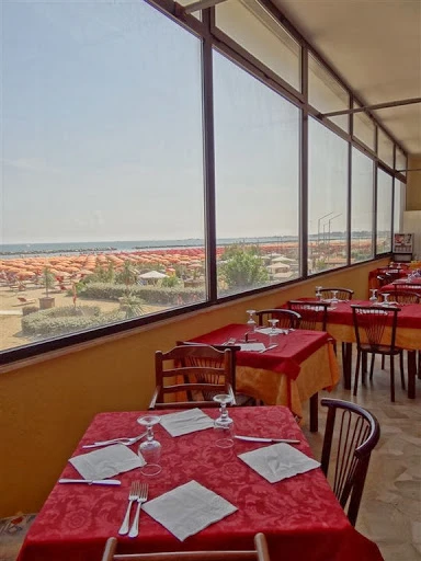 Hotel Blumen Rimini – jídelna nebo restaurace | Rimini / Hotel Blumen