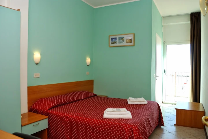 Hotel Blumen Rimini – pohled na hotelovou budovu | Rimini / Hotel Blumen