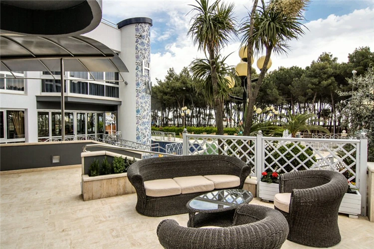 Odpočinkový salónek hotelu Meripol | Alba Adriatica / Hotel Meripol