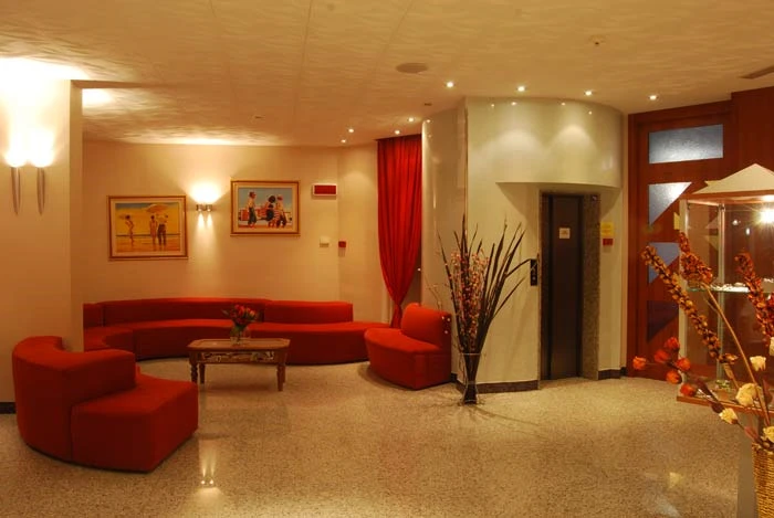 Přepážka recepce hotelu Meripol | Alba Adriatica / Hotel Meripol
