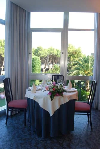 Interiér restaurace hotelu Meripol v Alba Adriatica | Alba Adriatica / Hotel Meripol