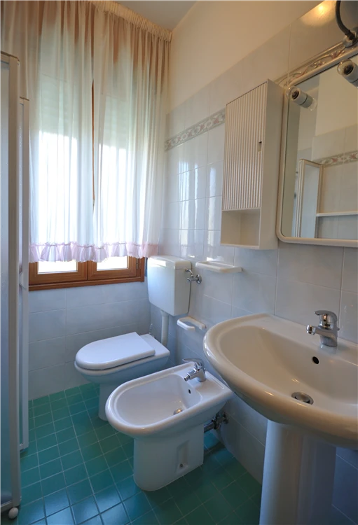 Residence Ranieri – koupelna apartmánu B | Bibione / Residence Ranieri