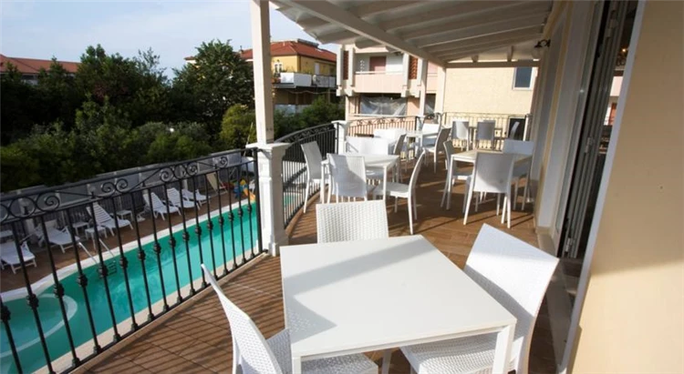 Bufet v restauraci hotelu Mocambo | San Benedetto del Tronto / Hotel Mocambo