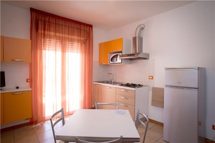 Venkovní relaxační zóna s lehátky u Playa Sirena | Tortoreto Lido / Residence Playa Sirena